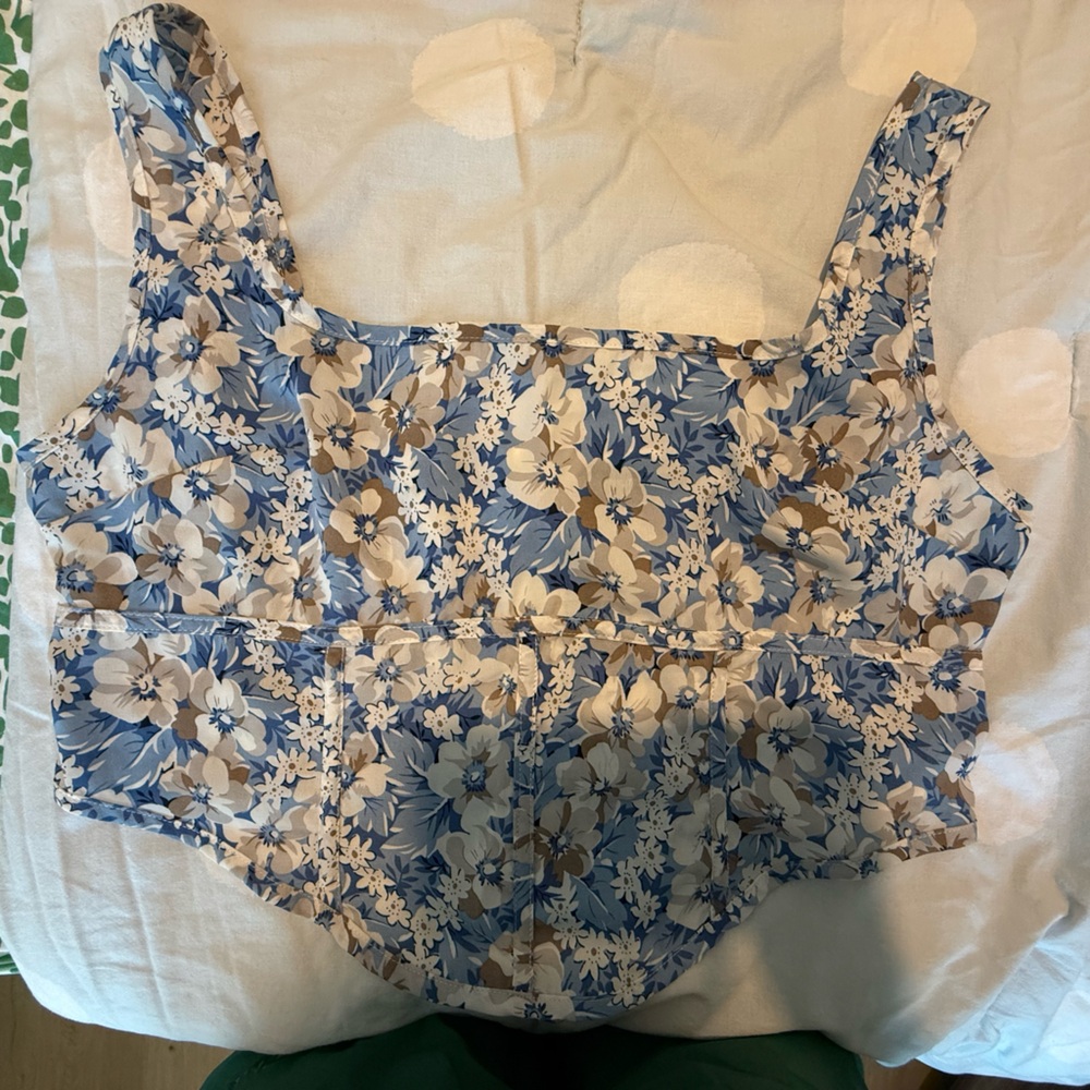 PrettyLittleThing Blue and Beige Floral Tank Top